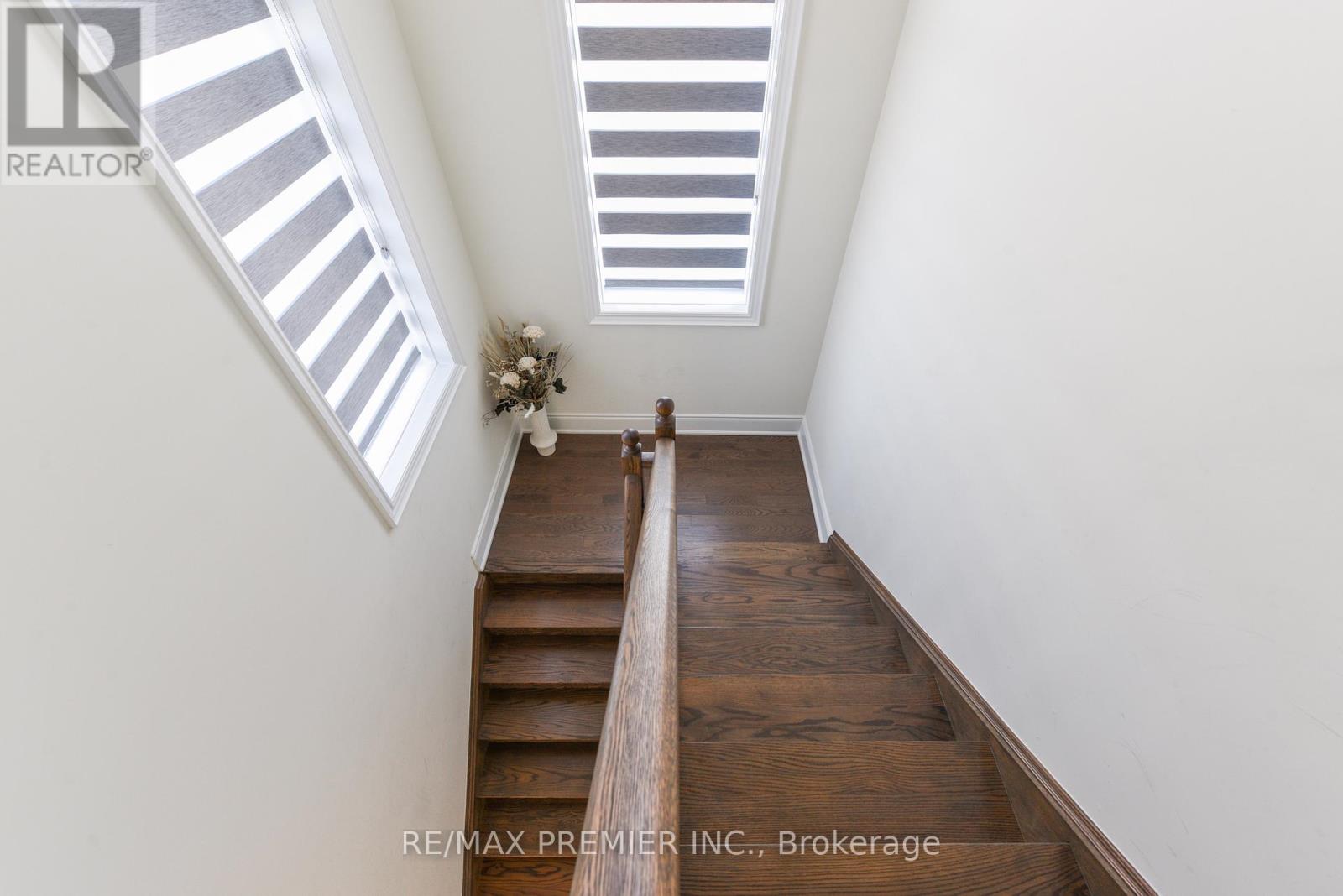 215 HAYRAKE STREET - 25