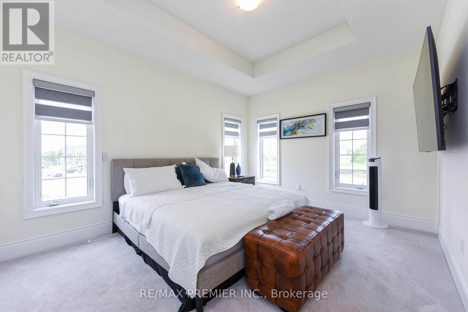 215 HAYRAKE STREET - 31