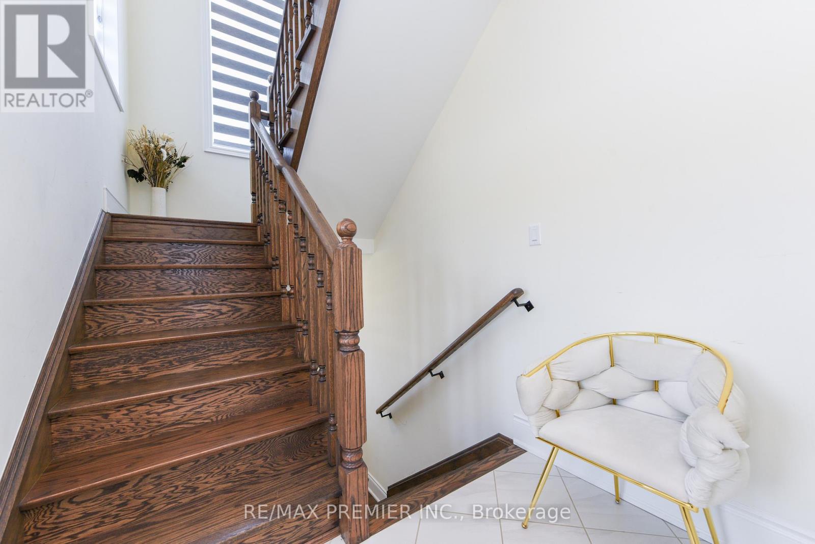 215 HAYRAKE STREET - 38