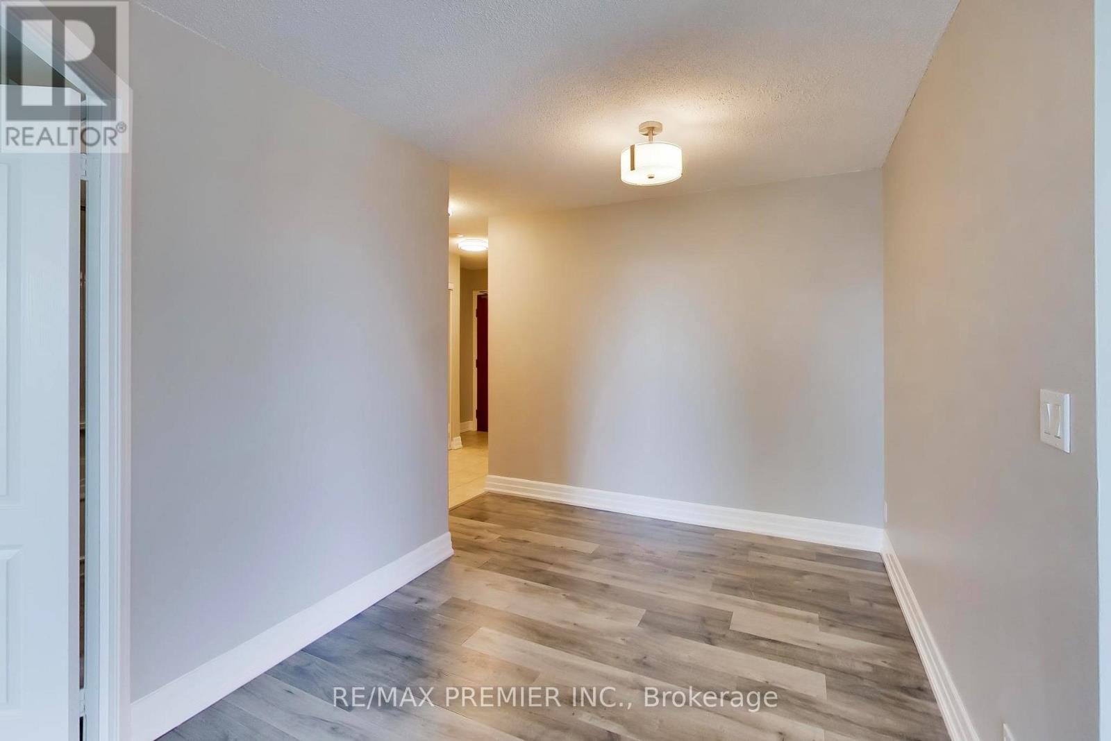 #612 33 ELM DRIVE W - 13