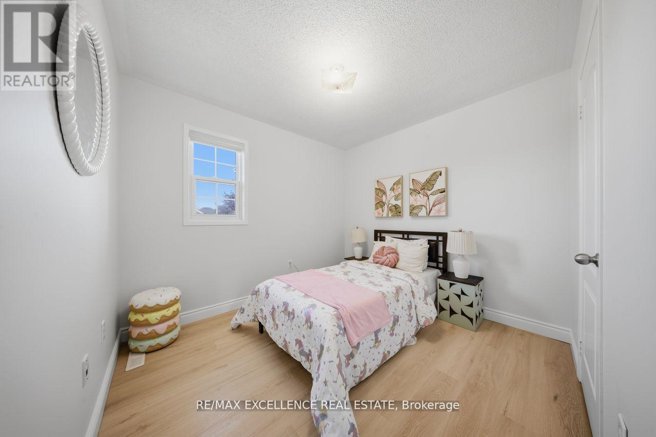 41 BRENTCLIFF DRIVE - 23