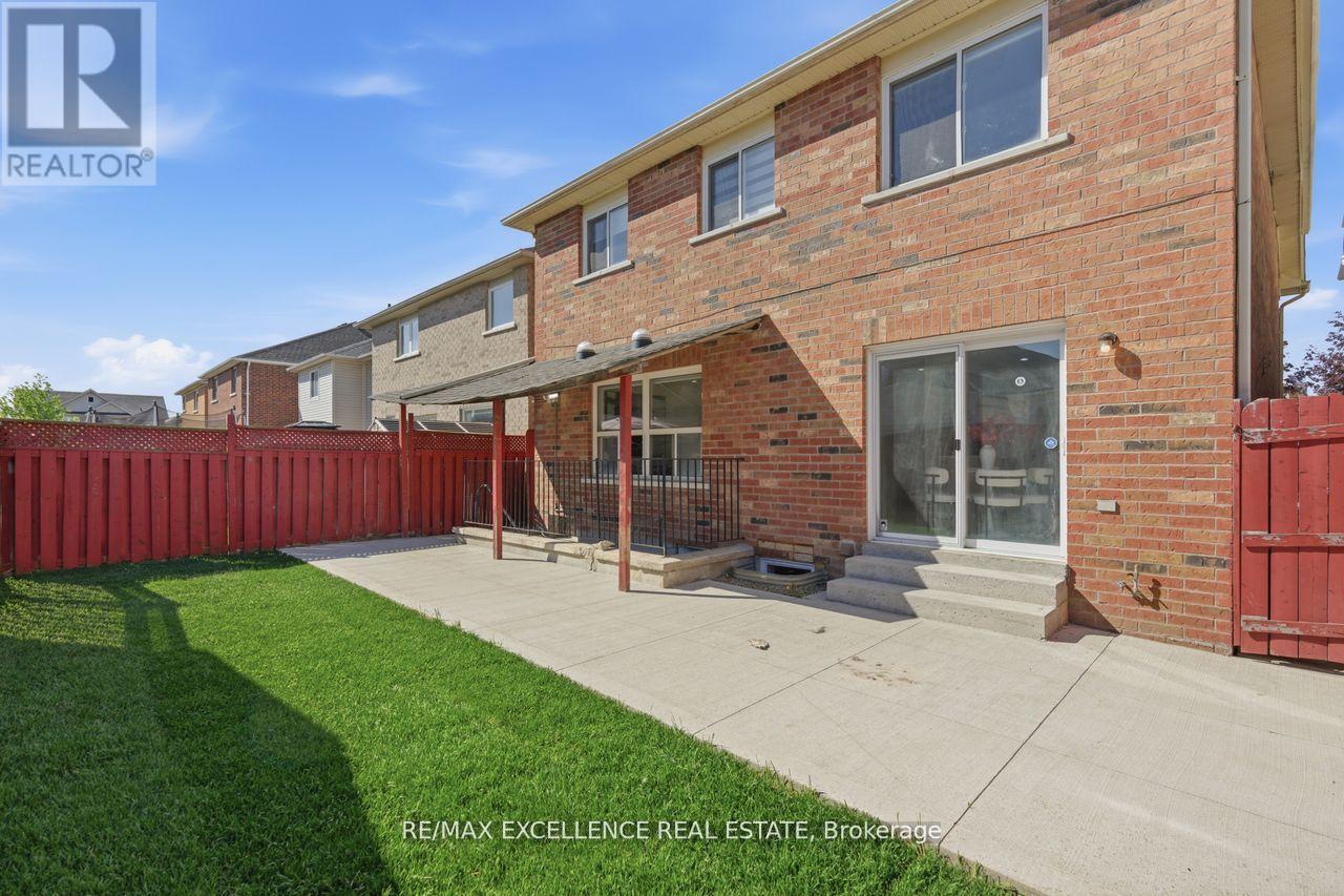 41 BRENTCLIFF DRIVE - 36
