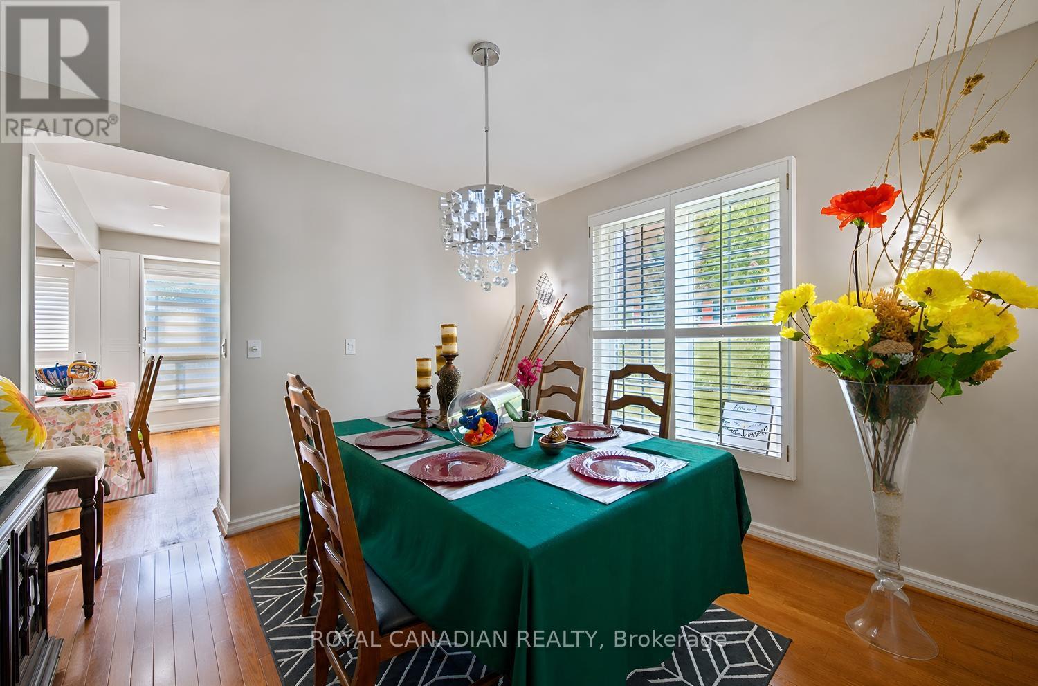 63 HEATHCLIFFE SQUARE - 13