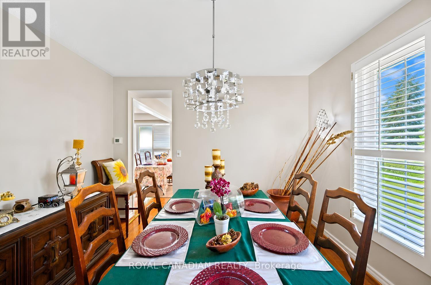 63 HEATHCLIFFE SQUARE - 17