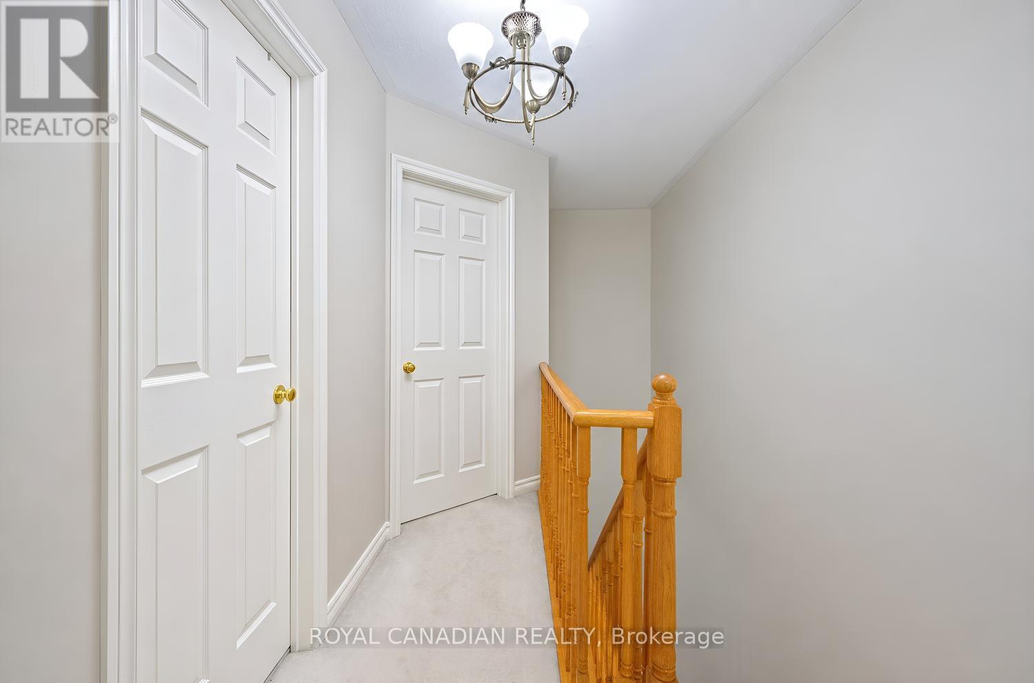 63 HEATHCLIFFE SQUARE - 26