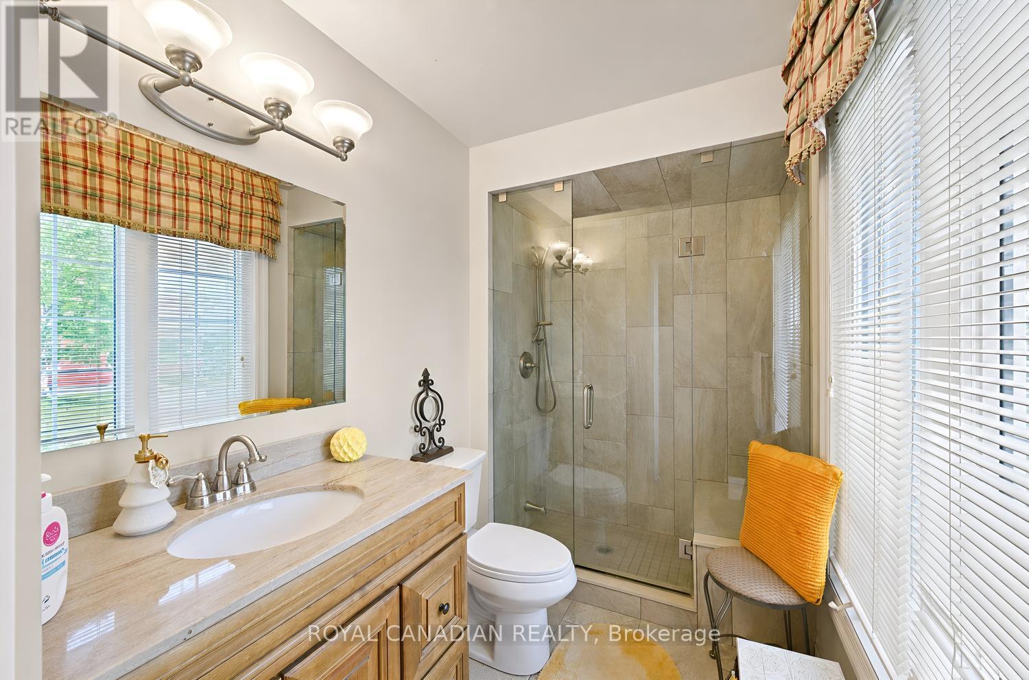 63 HEATHCLIFFE SQUARE - 31