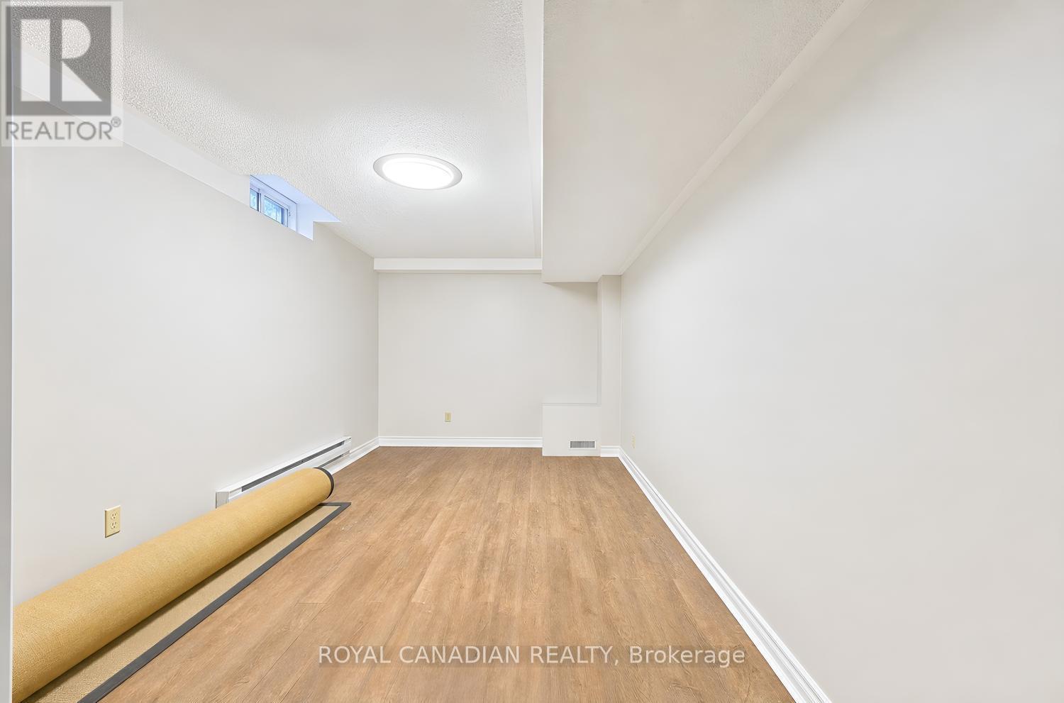 63 HEATHCLIFFE SQUARE - 41