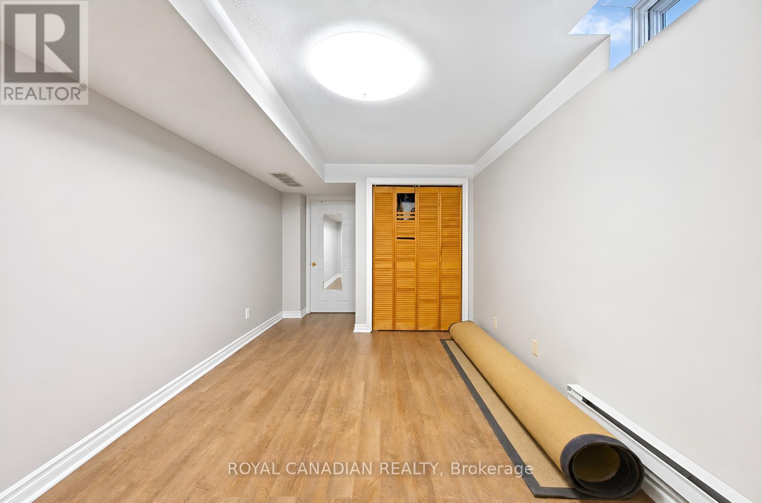 63 HEATHCLIFFE SQUARE - 42