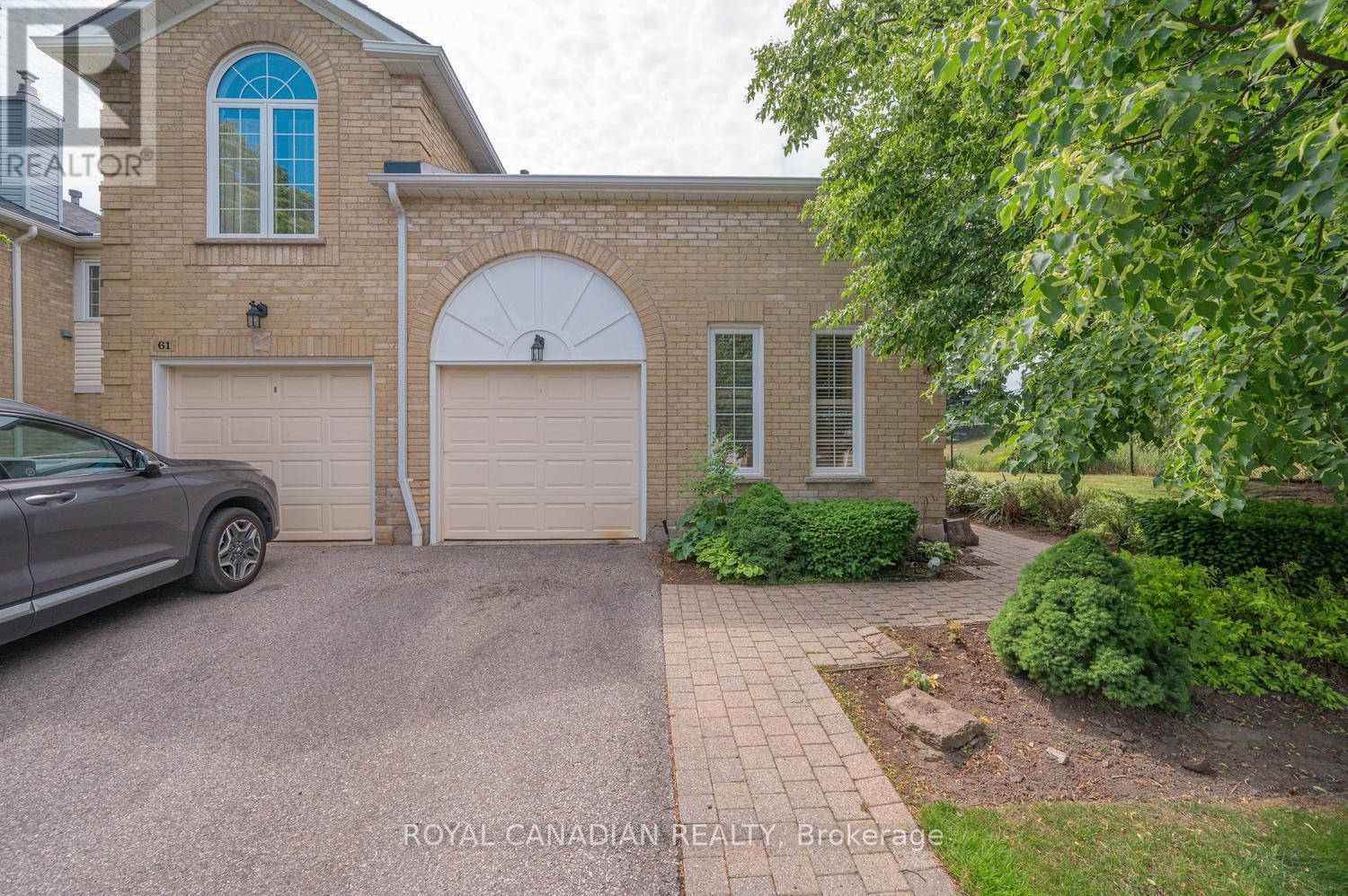 63 HEATHCLIFFE SQUARE - 5