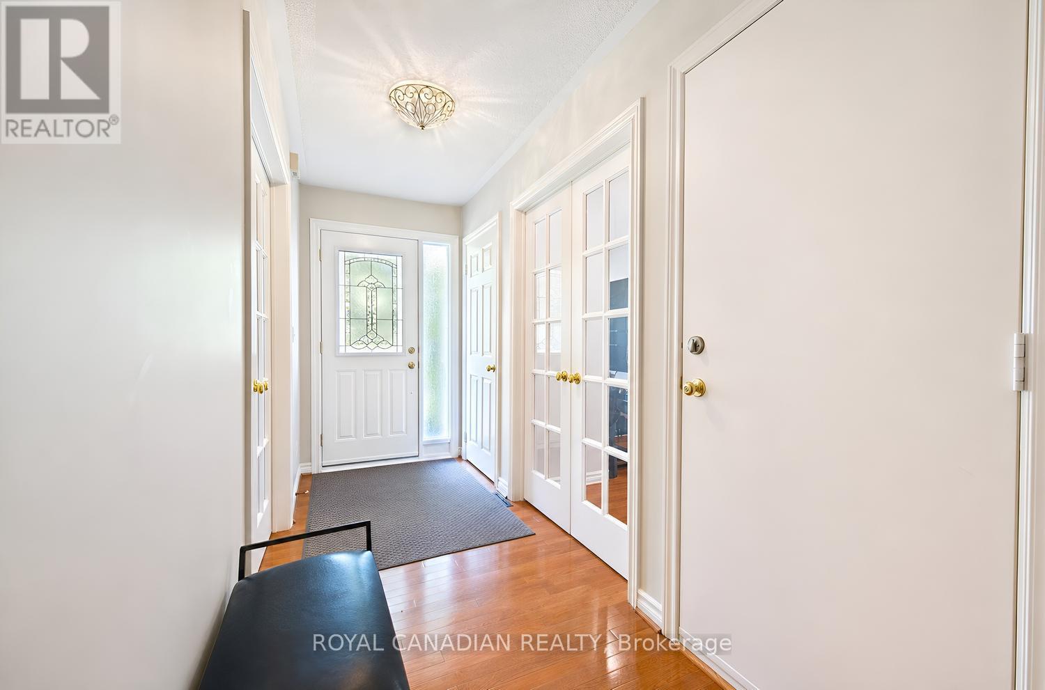 63 HEATHCLIFFE SQUARE - 8