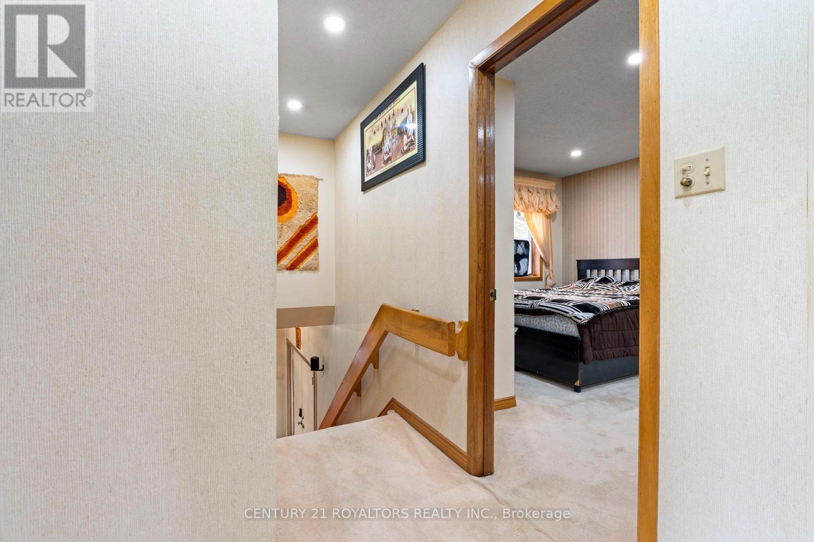 17940 AIRPORT ROAD - 21