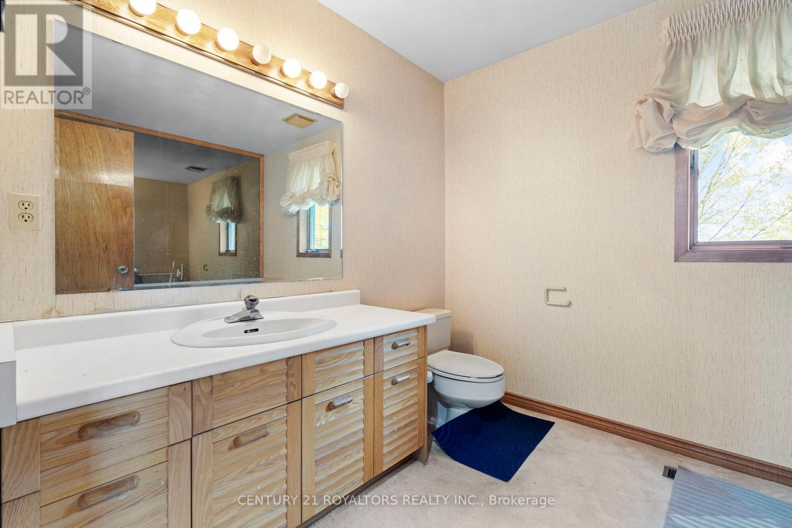 17940 AIRPORT ROAD - 25