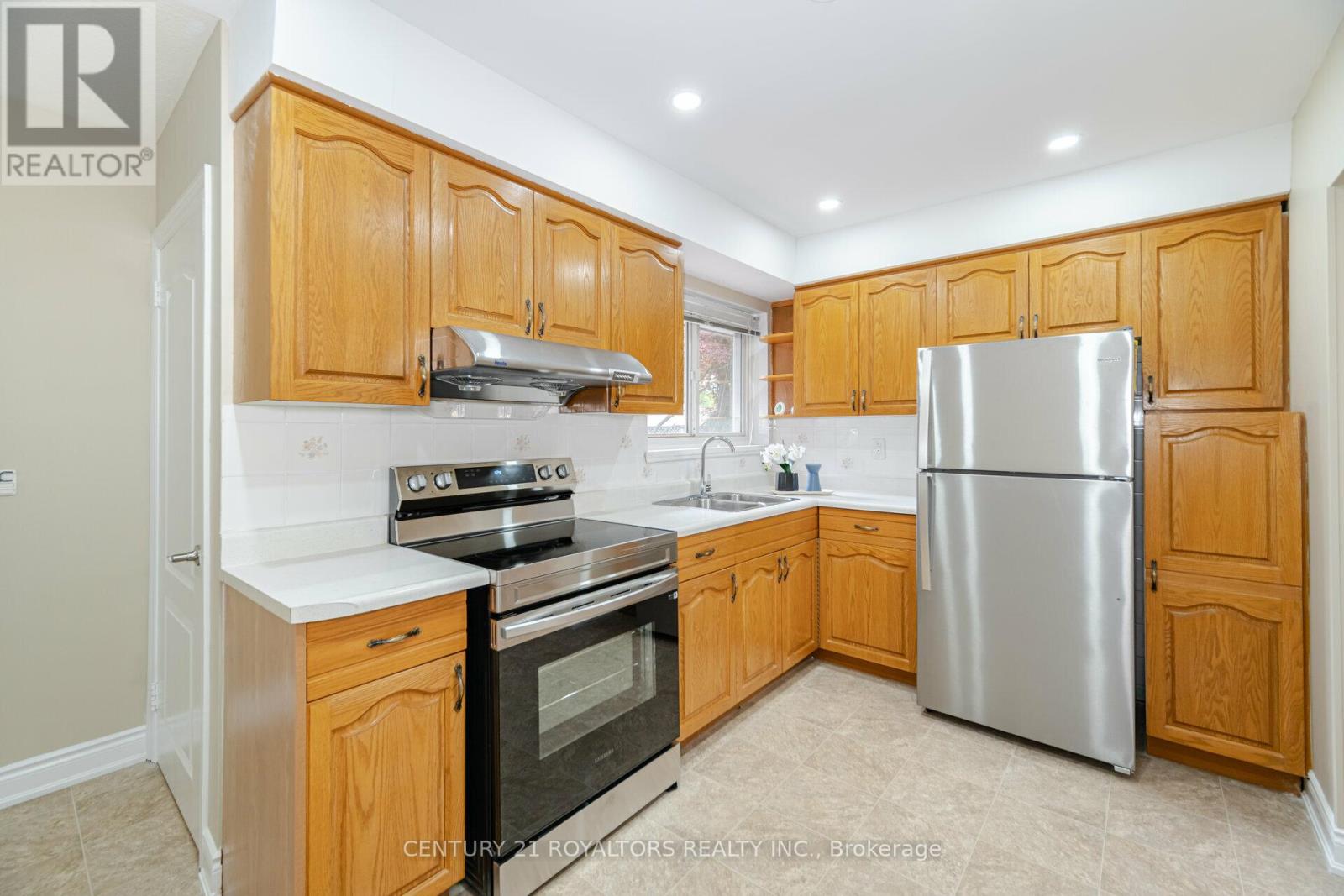 21 JERSEY AVENUE - 15