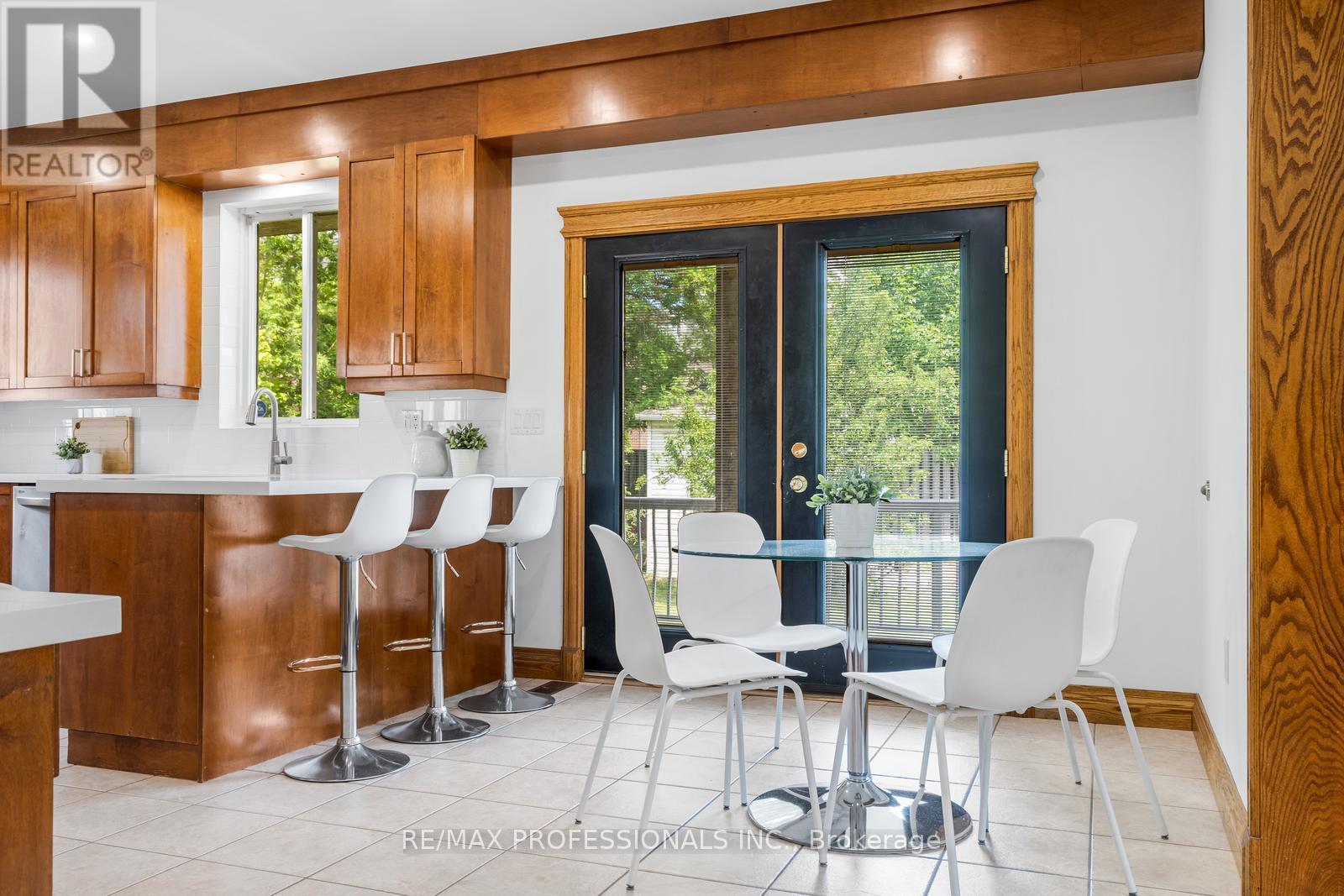 152 EVANS AVENUE - 10