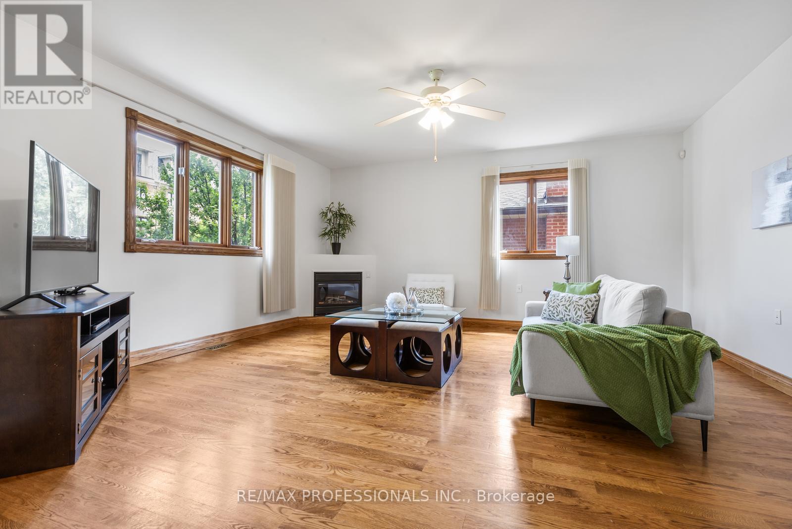 152 EVANS AVENUE - 11