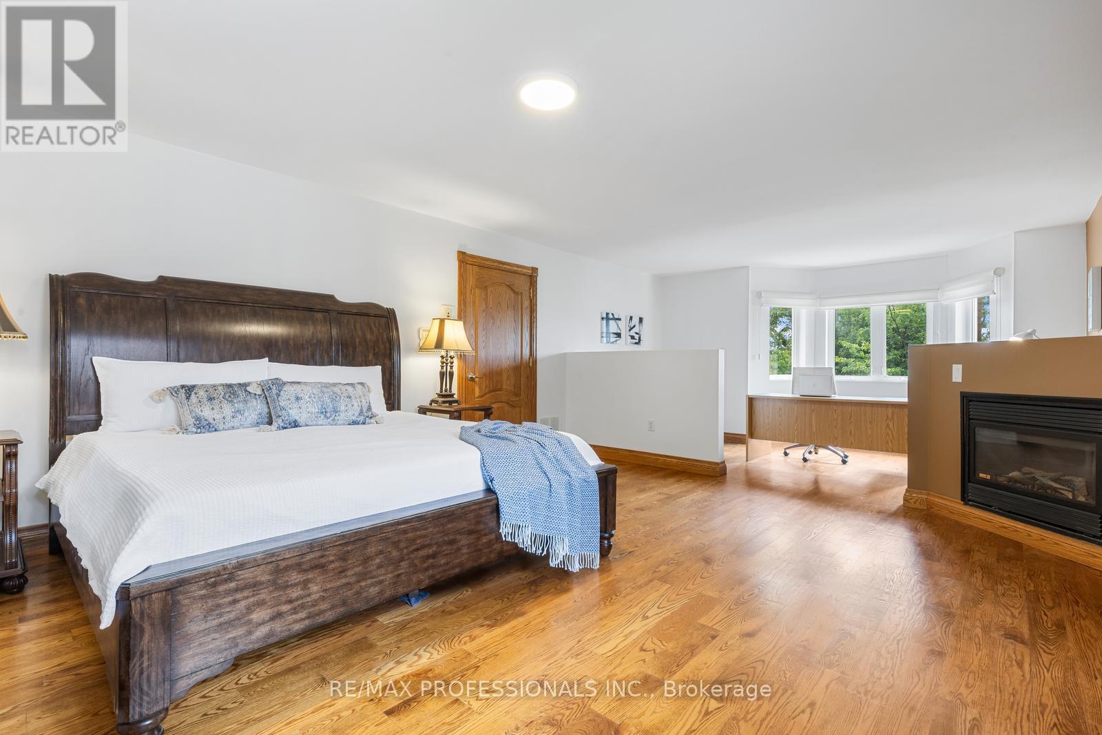152 EVANS AVENUE - 17