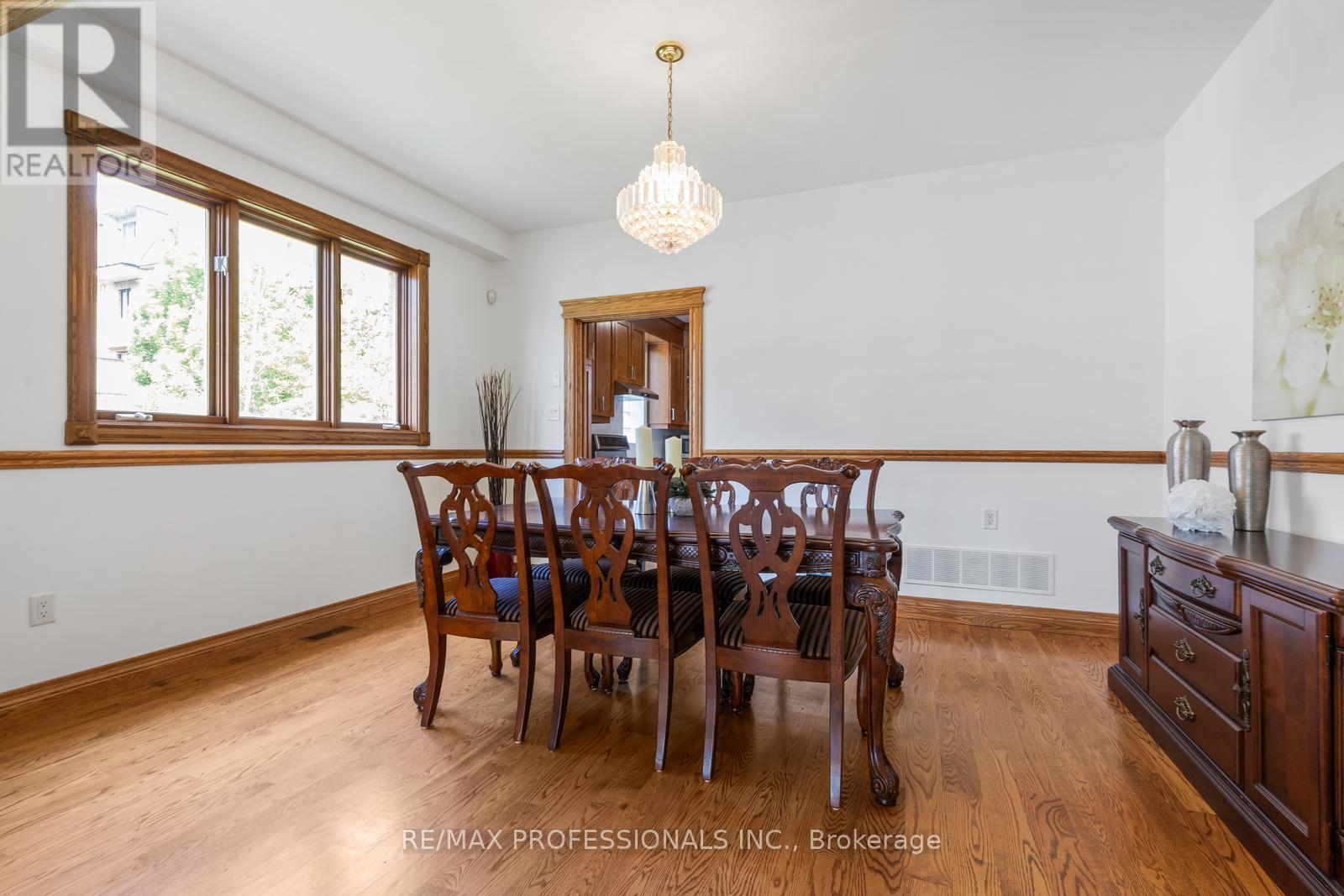 152 EVANS AVENUE - 6