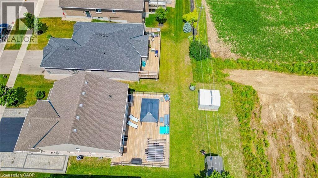 122 BRIDGE Crescent - 18
