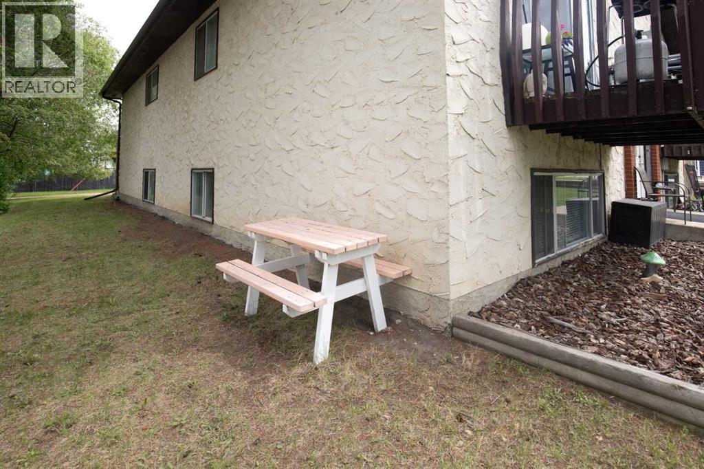 4639 48 Street — photo 44