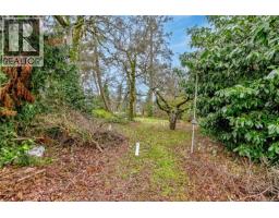 Lot N Burnside Rd W, Saanich, BC V8Z1N4 Photo 9