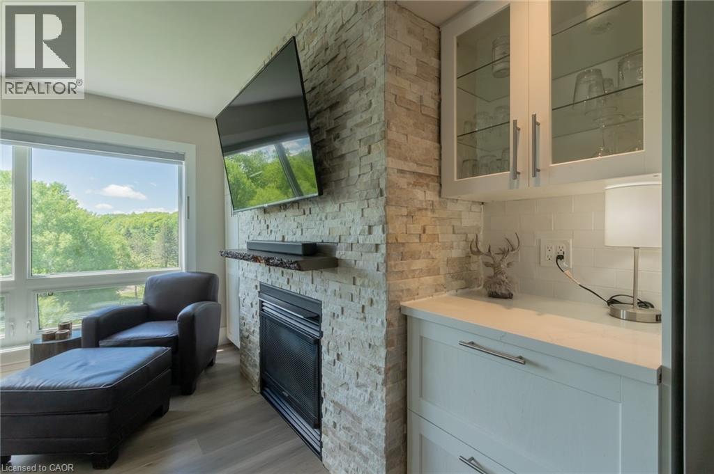 #305 1235 DEERHURST Drive - 14
