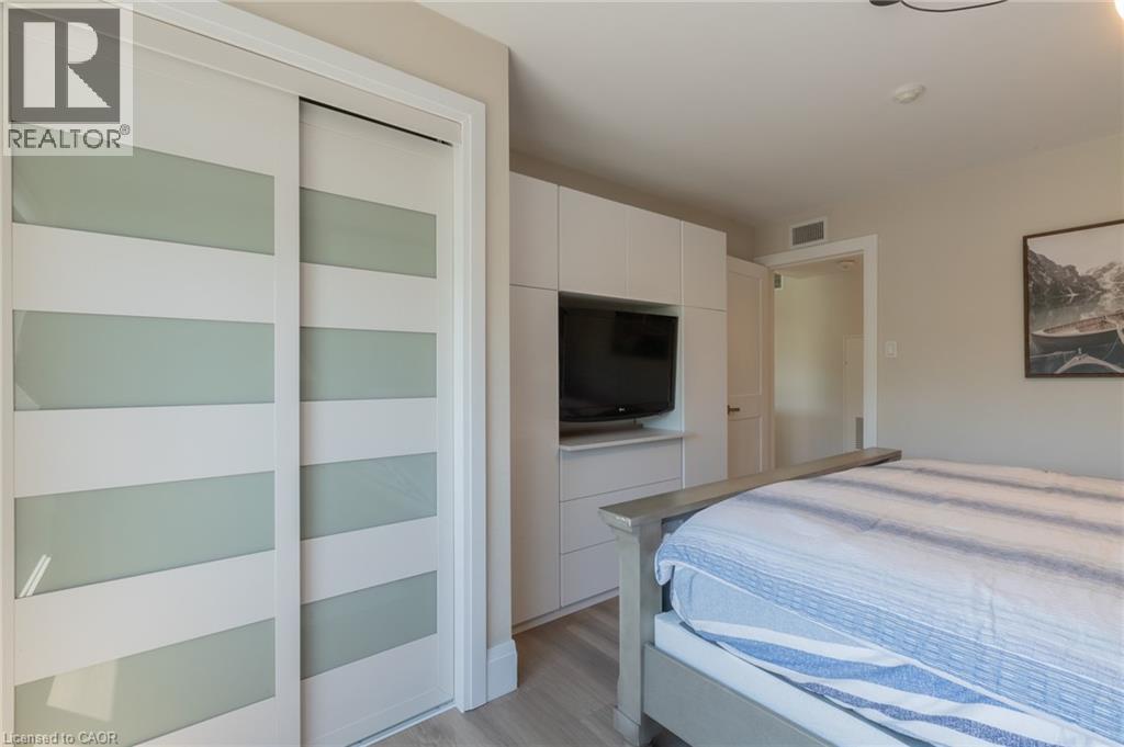 #305 1235 DEERHURST Drive - 30