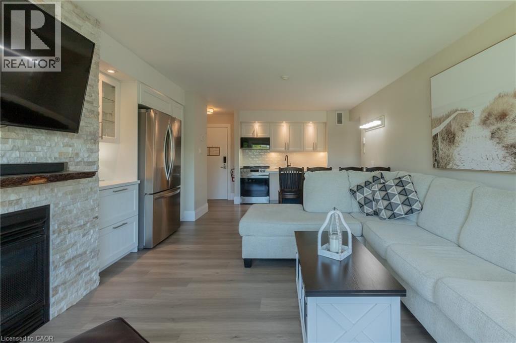 #305 1235 DEERHURST Drive - 19
