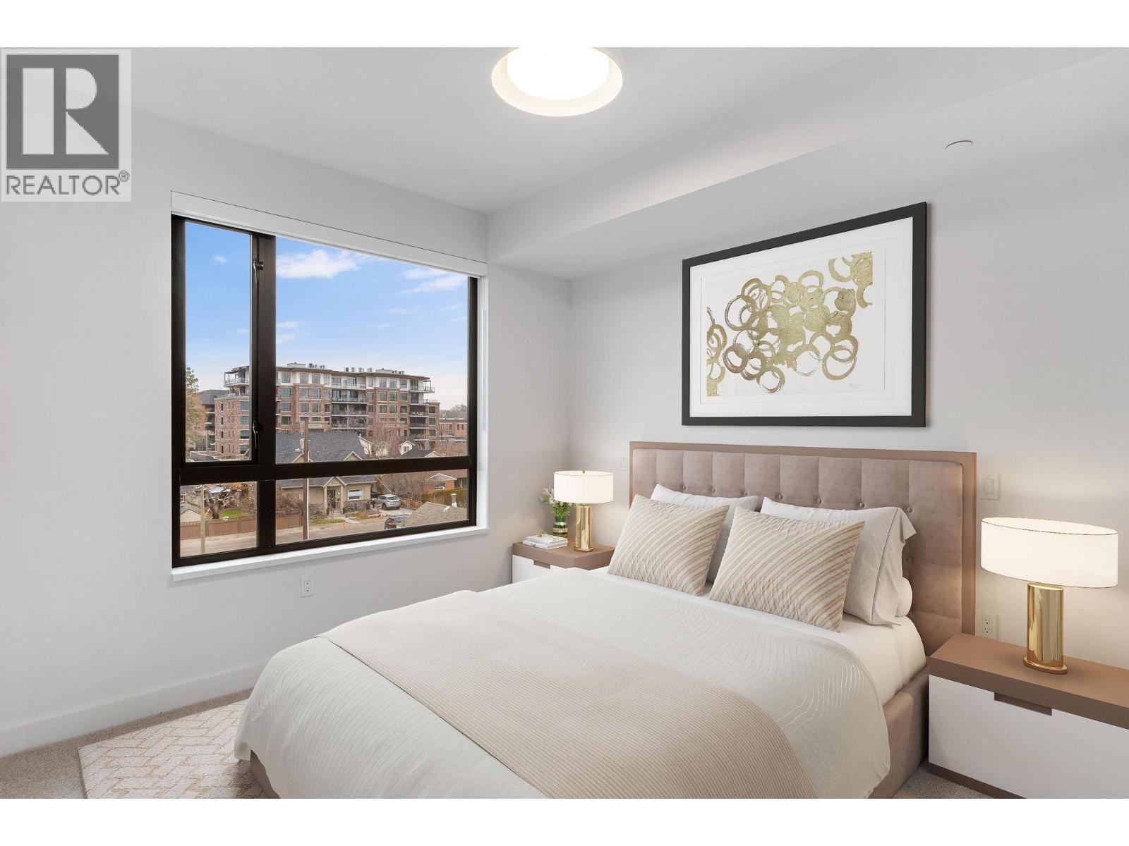 #317 3051 Abbott Street - 6
