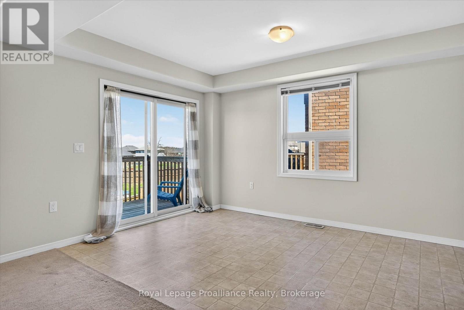 266 LOUDEN TERRACE - 11