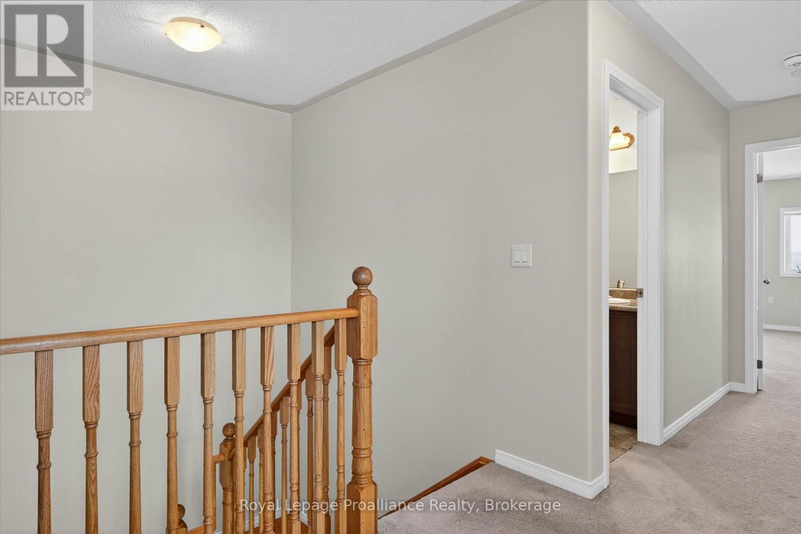 266 LOUDEN TERRACE - 18