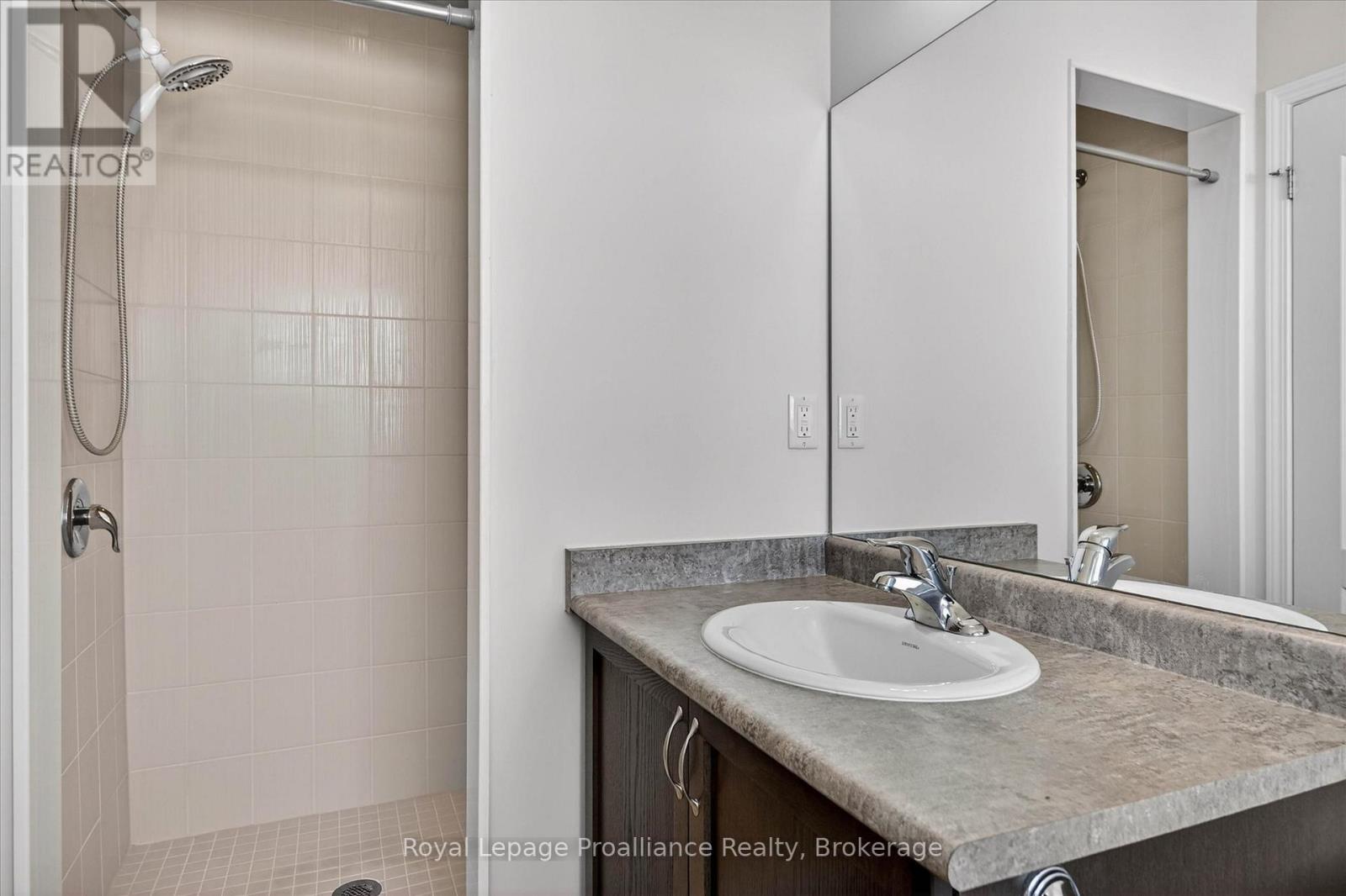 266 LOUDEN TERRACE - 24