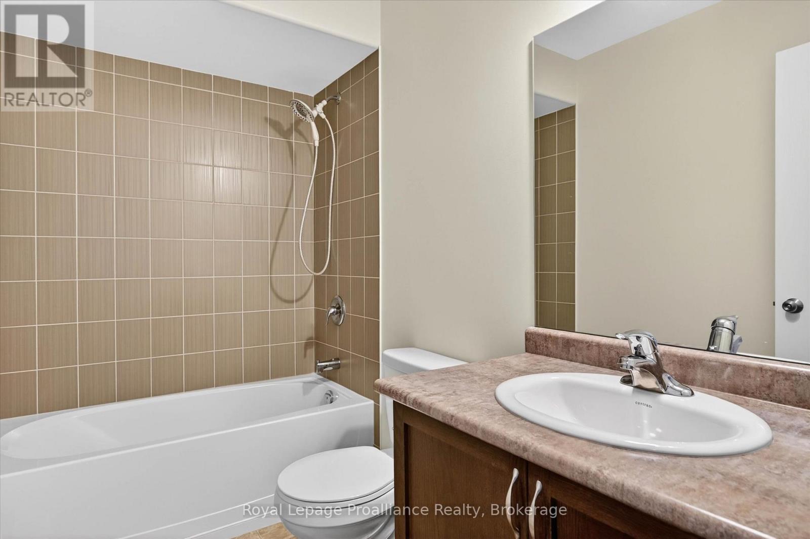 266 LOUDEN TERRACE - 28