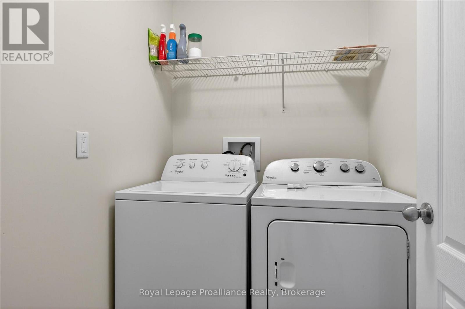266 LOUDEN TERRACE - 29