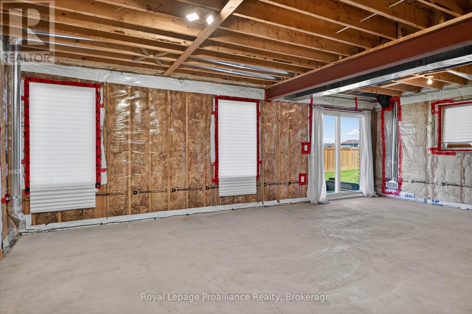 266 LOUDEN TERRACE - 30