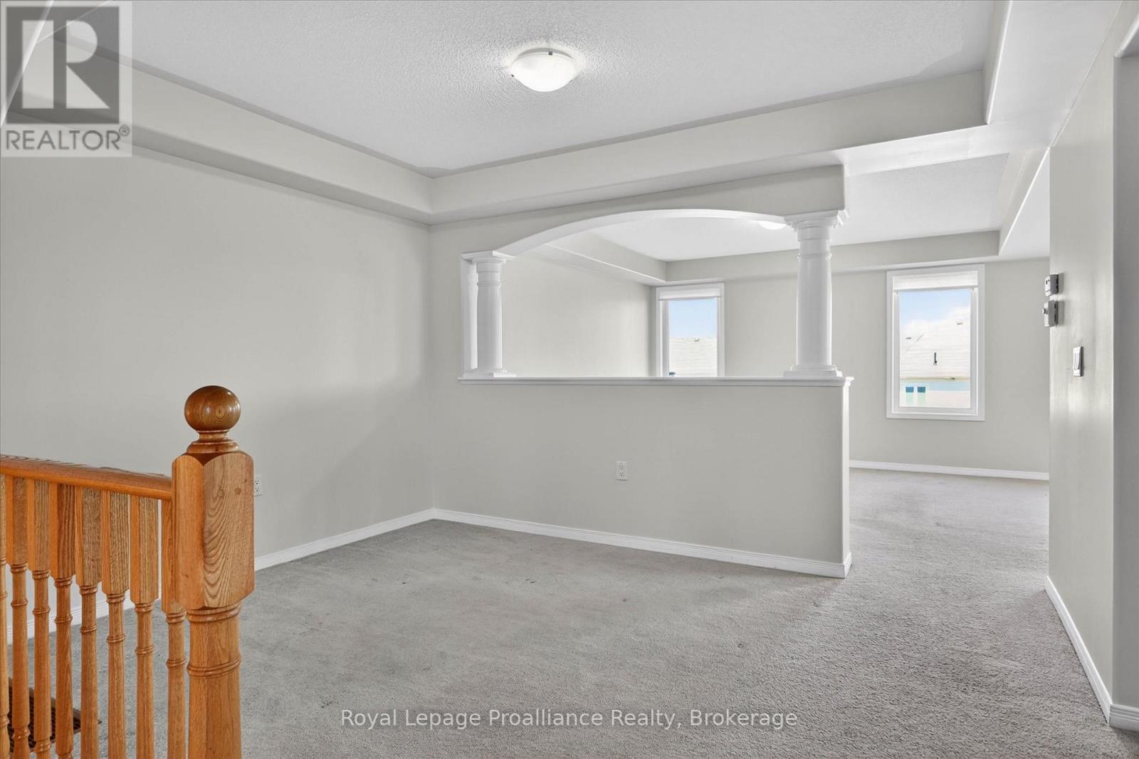 266 LOUDEN TERRACE - 4