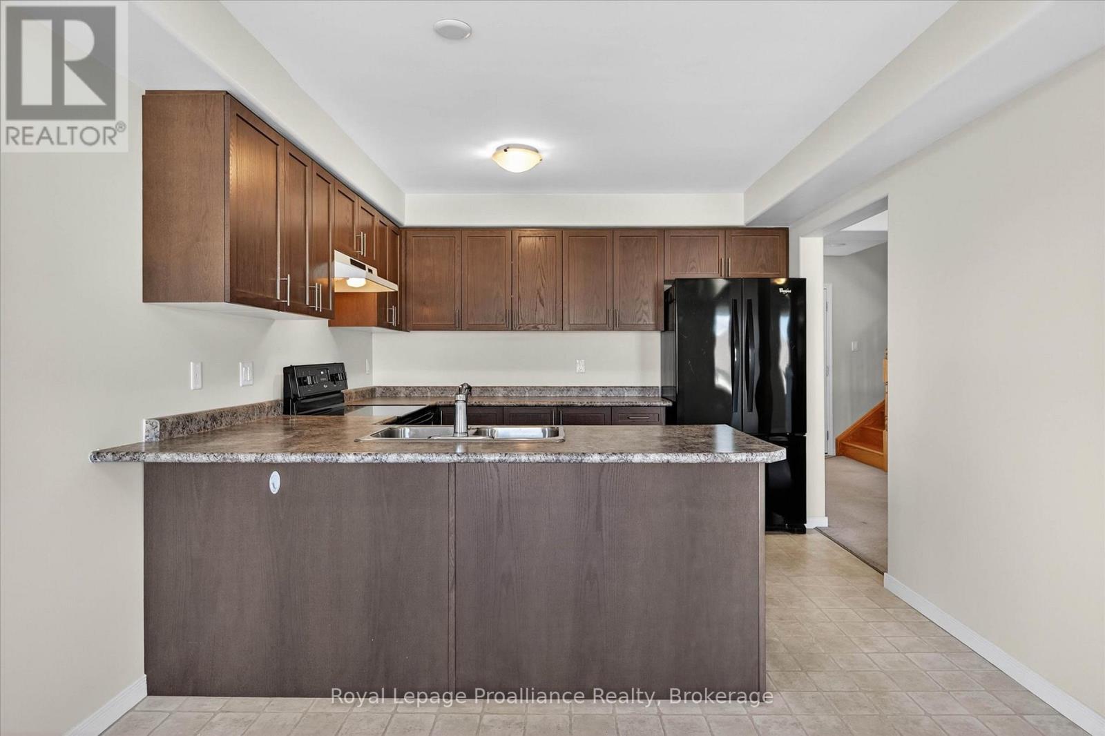 266 LOUDEN TERRACE - 7
