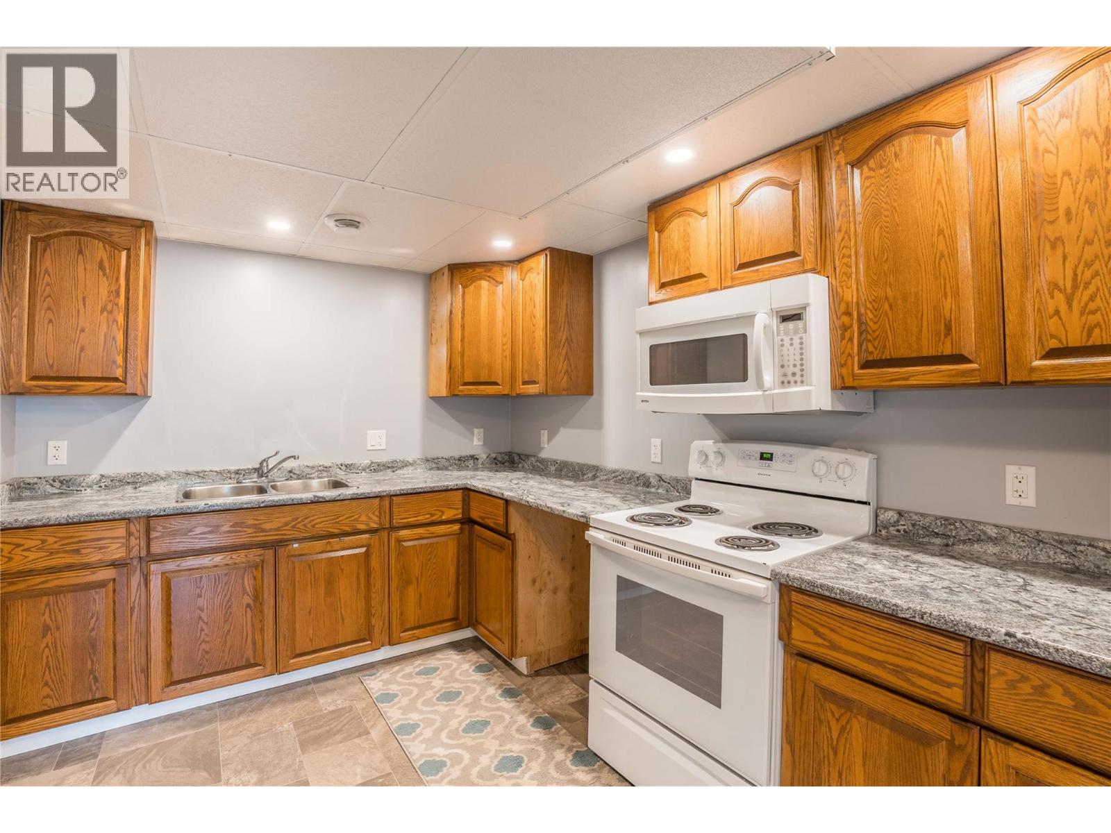 12595 Taylor Place - 35