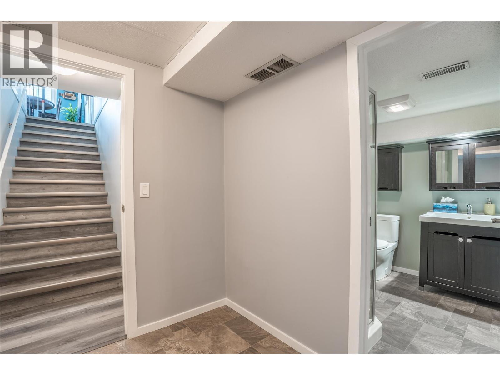 12595 Taylor Place - 31