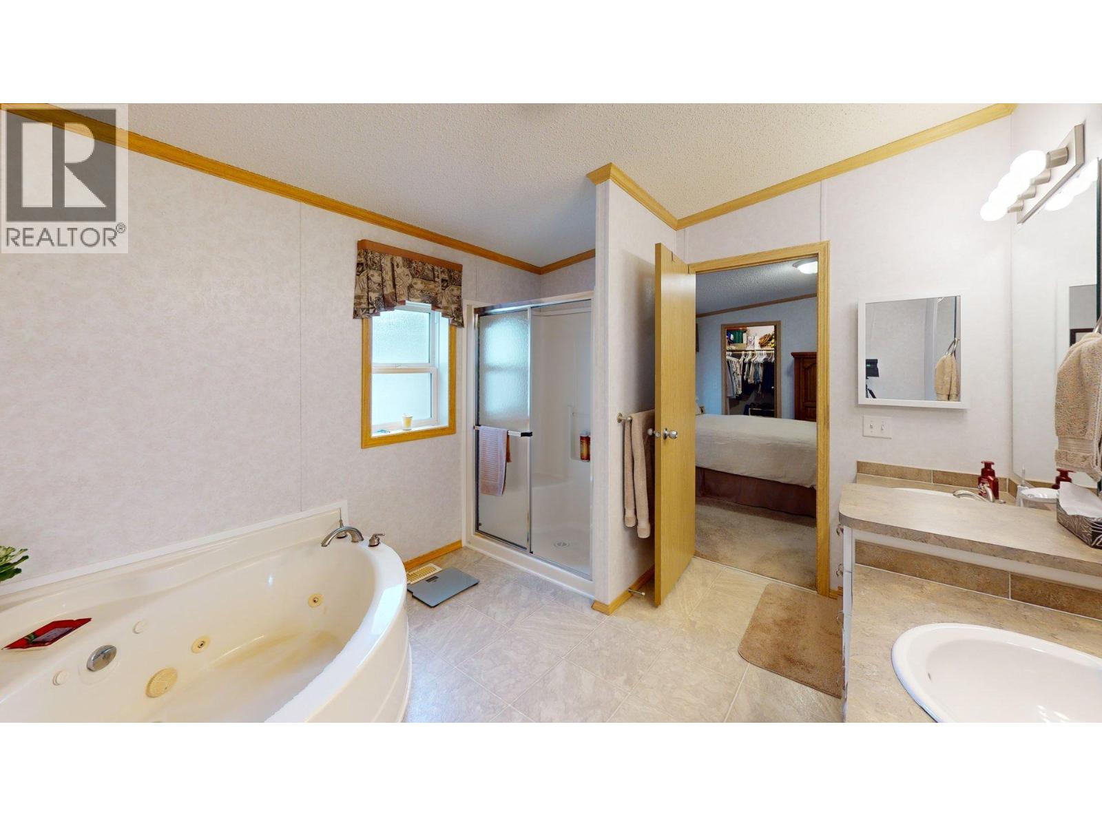 #50 500 16th Avenue - 37