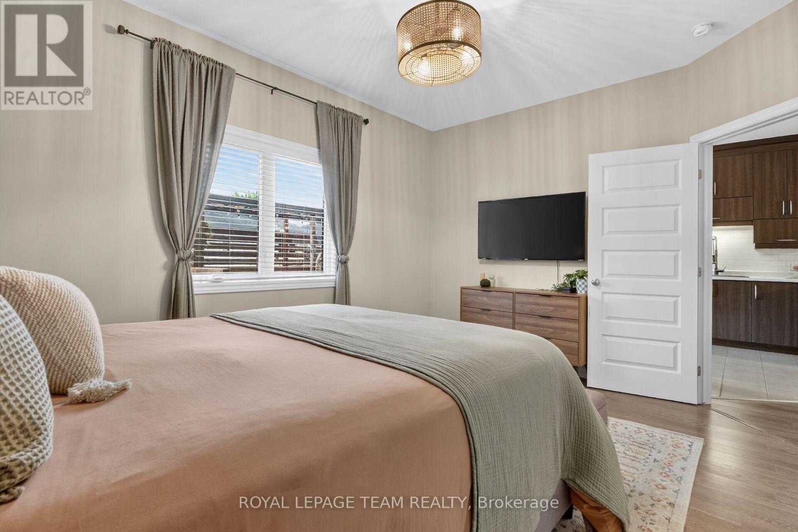 143 ST MALO PLACE - 14