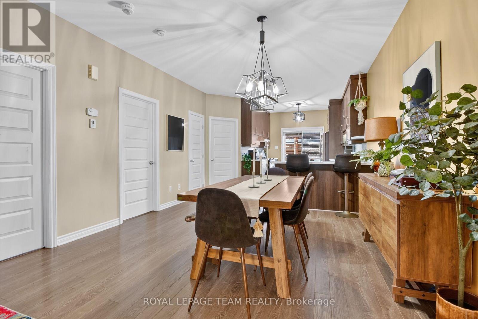 143 ST MALO PLACE - 6