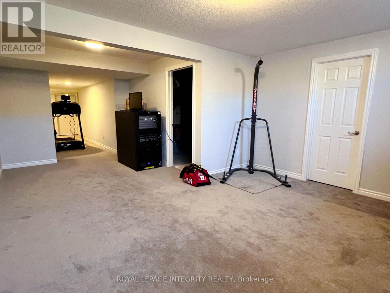3 Bed, 3 Bath House for Rent in Ottawa – 49 BERMONDSAY WAY, Ottawa – MLS# X13453036 - Image 21