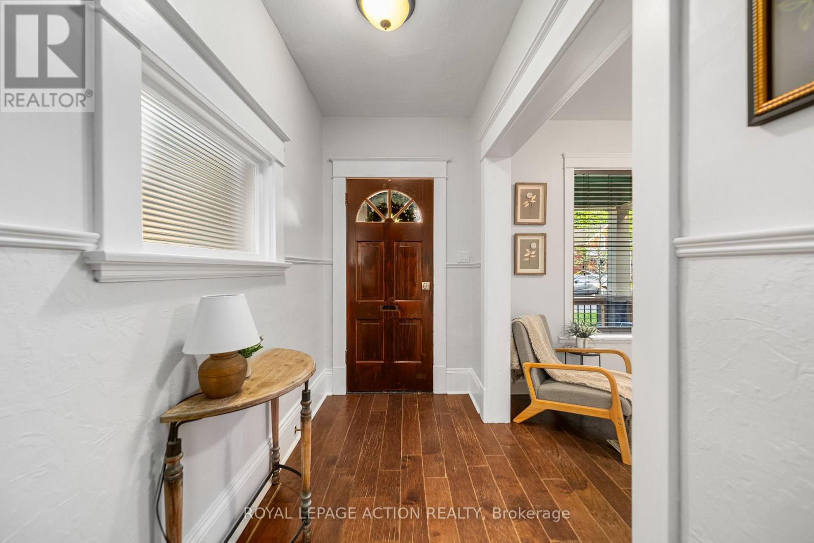 20 WELLS AVENUE - 25
