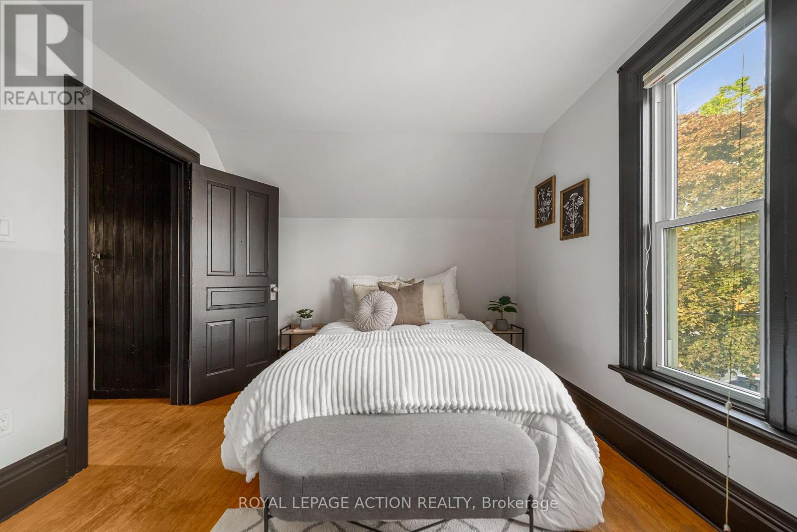 20 WELLS AVENUE - 28