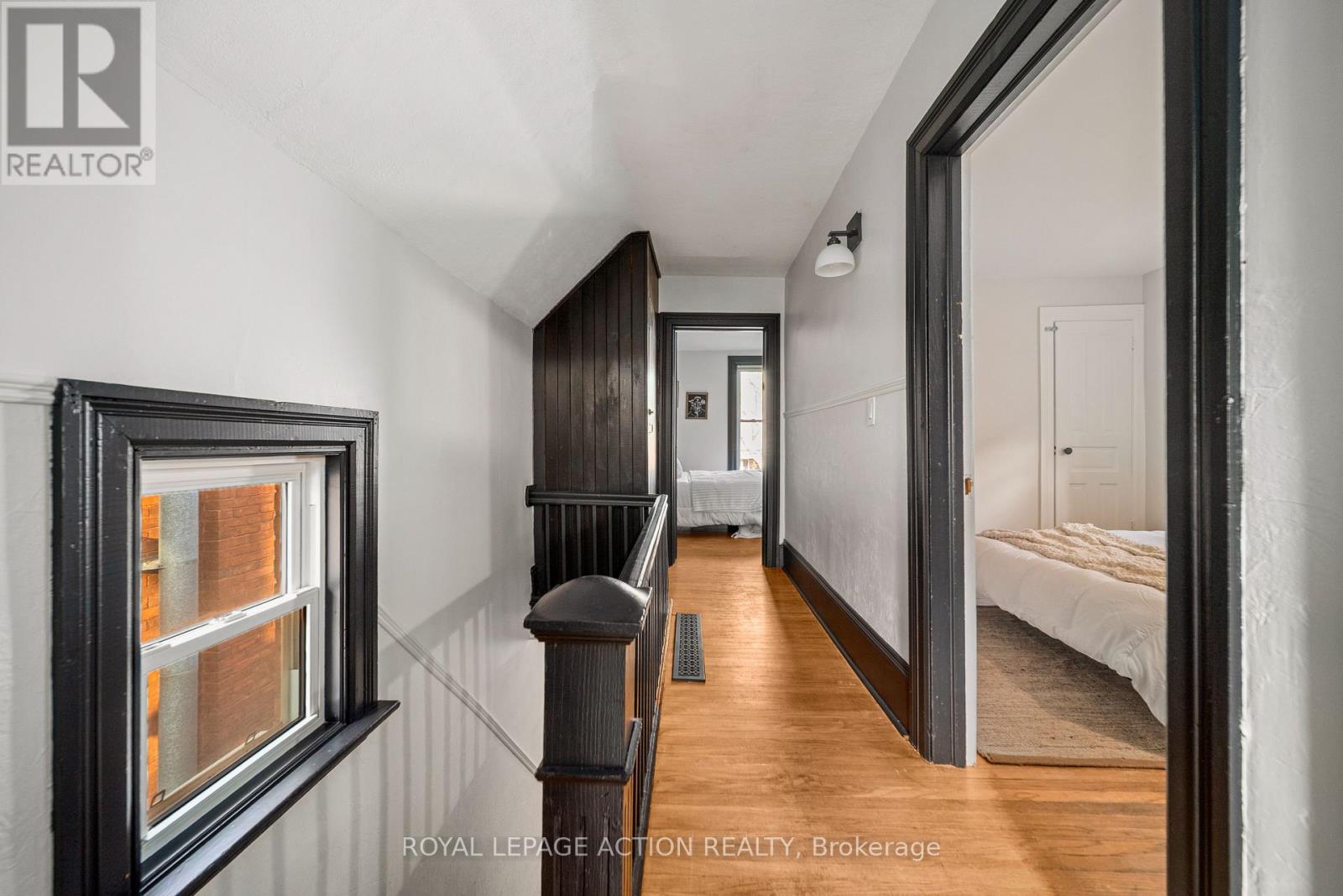 20 WELLS AVENUE - 31