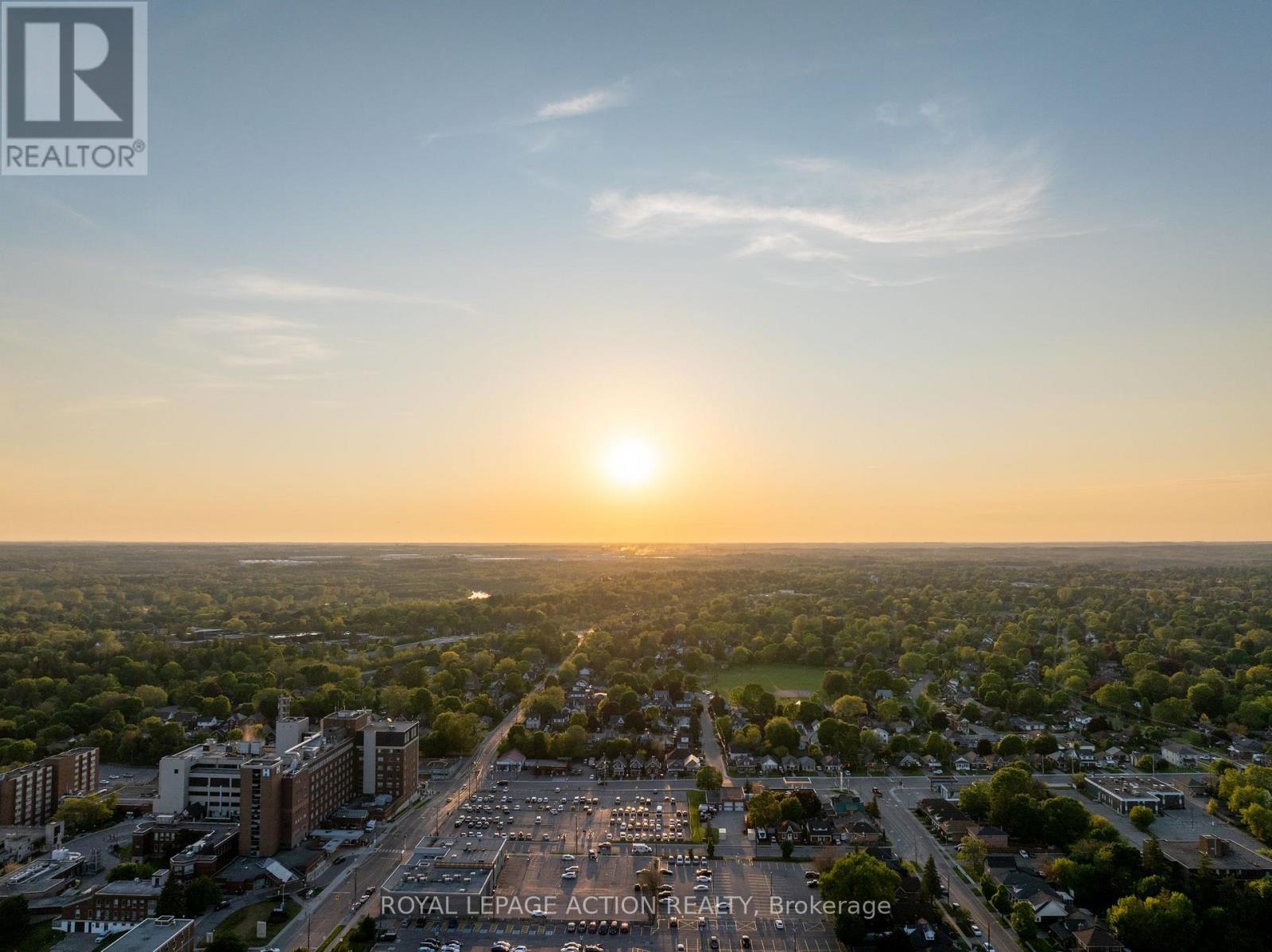 20 WELLS AVENUE - 7