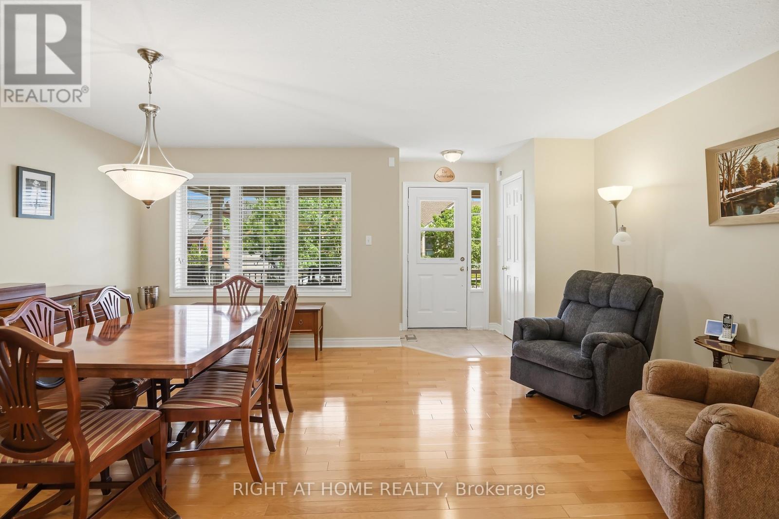 33 STEVENS DRIVE - 11