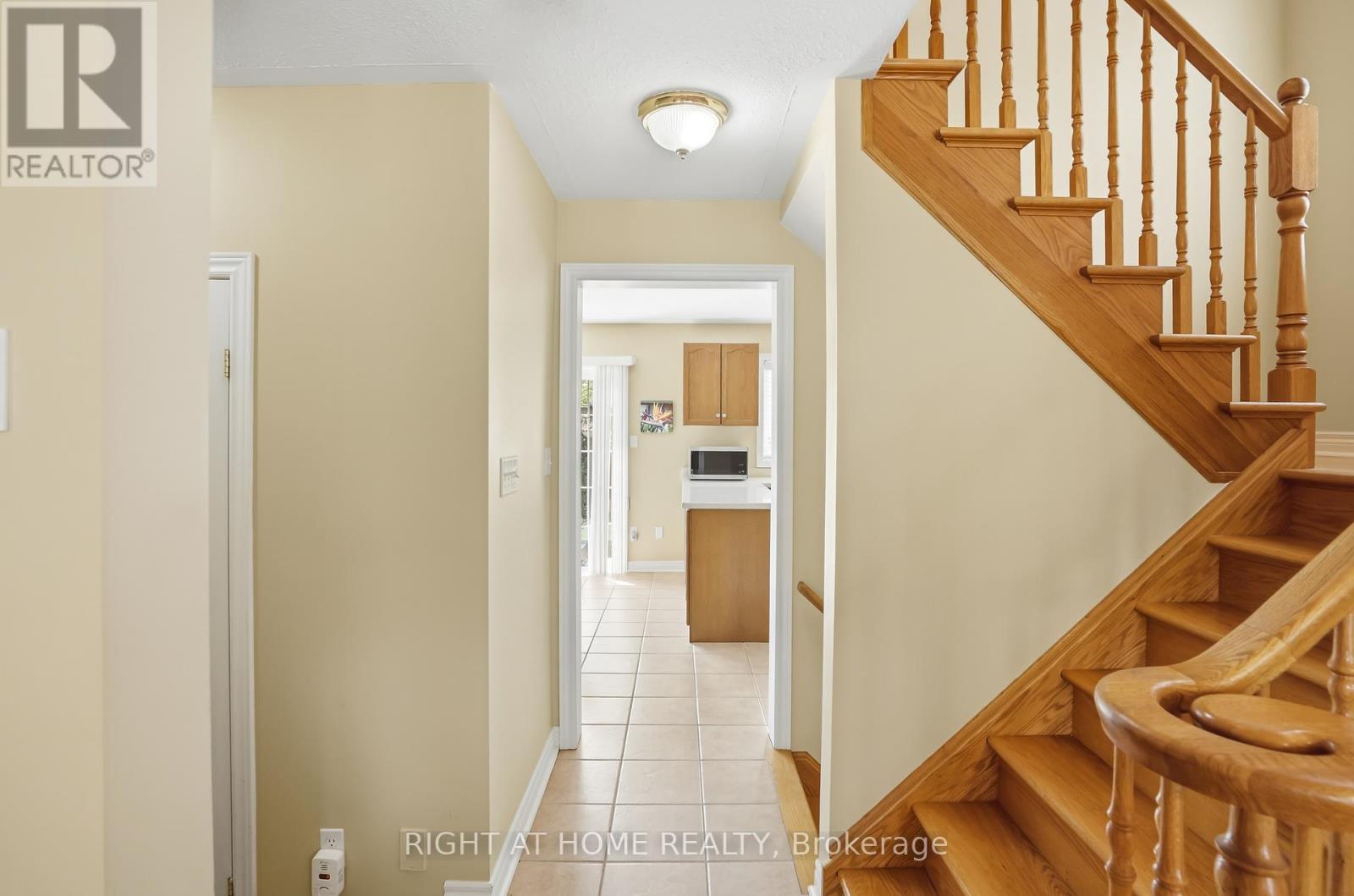 33 STEVENS DRIVE - 12