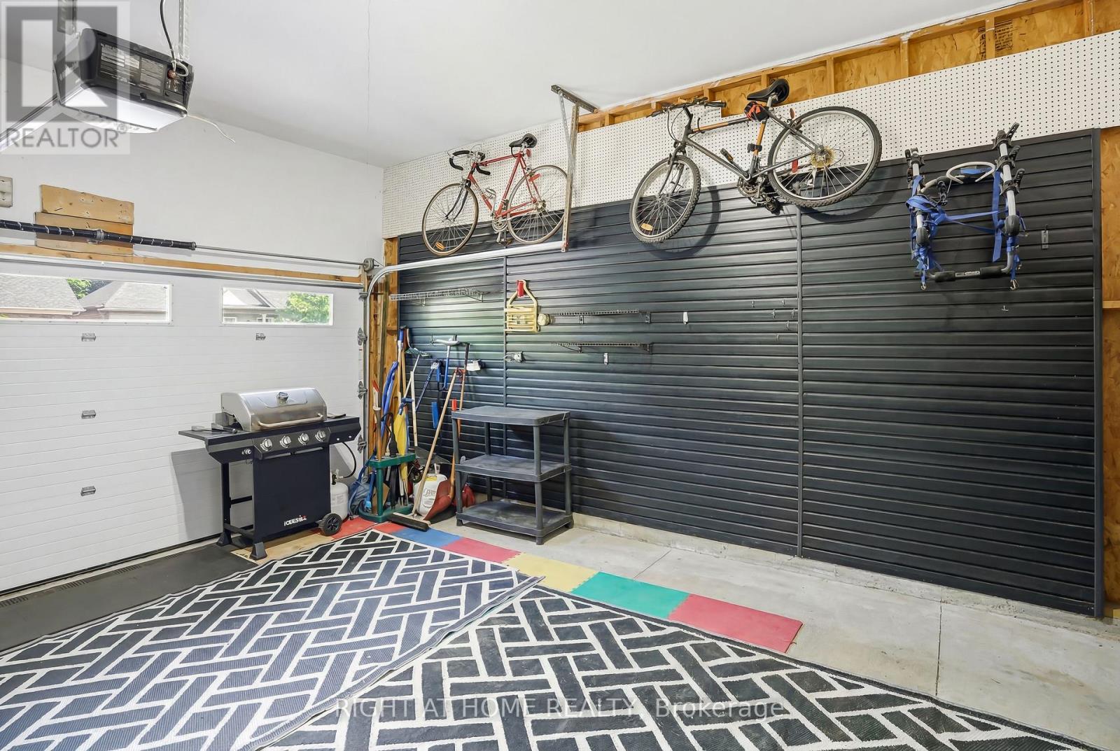 33 STEVENS DRIVE - 34