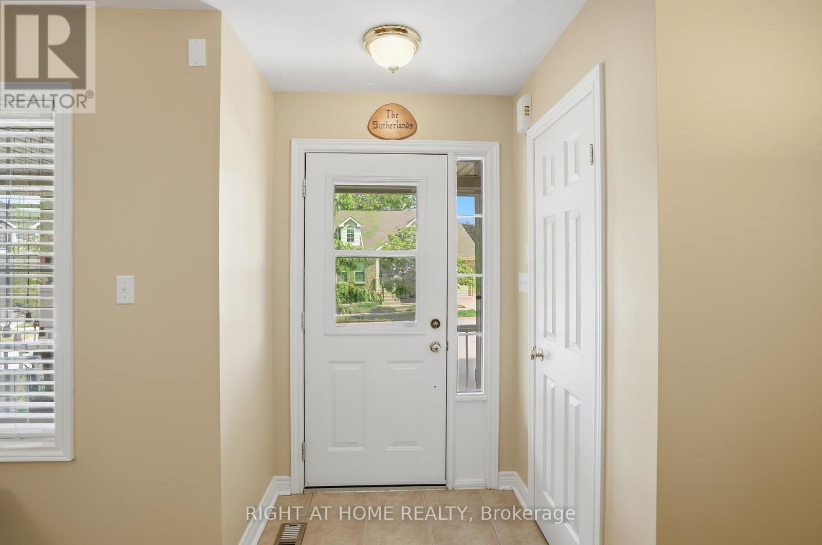33 STEVENS DRIVE - 8